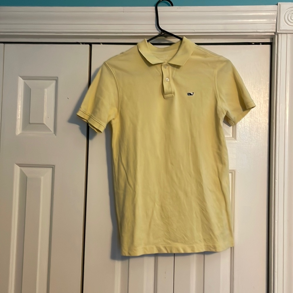 Pale yellow short sleeve collard shirt for boys in medium, from Vineyard Vines.